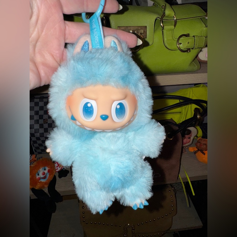 Big into Energy Labubu w/ box and card blue